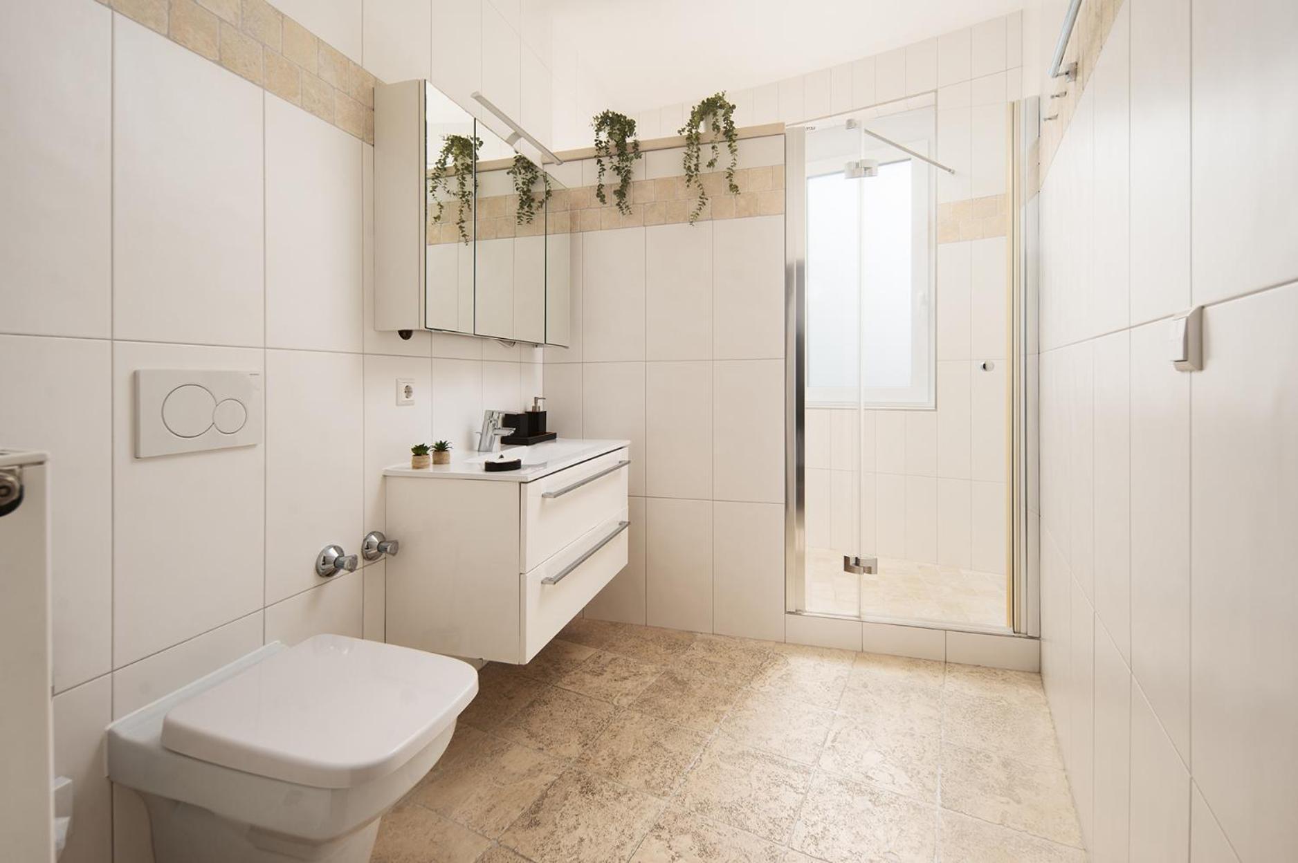 Hotel Vier Jahreszeiten Therme & Kliniken Bad Krozingen Naehe Freiburg & Schwarzwald Ideal Fuer Wellness Kur & Business Ausfluege 24H Check In- Wlan & Parken Gratis ภายนอก รูปภาพ